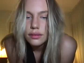 girl Live Porn On Cam with alexishemsworth
