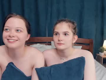couple Live Porn On Cam with shine_ember