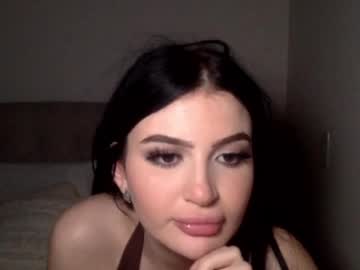 girl Live Porn On Cam with lylahgrey
