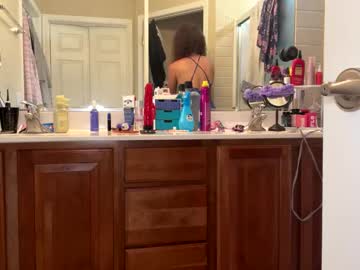 girl Live Porn On Cam with thickthighsdontlie