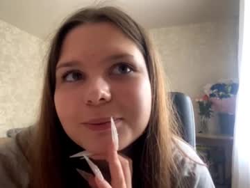 girl Live Porn On Cam with kitty_shy89
