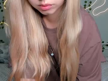 girl Live Porn On Cam with melissa_babyss