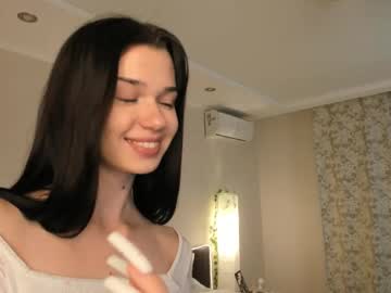 girl Live Porn On Cam with loisbrow