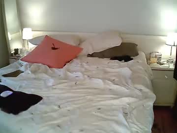 couple Live Porn On Cam with ourjourneyxoxo
