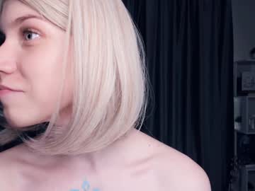 girl Live Porn On Cam with shiny_cute