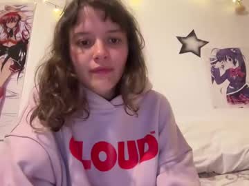 couple Live Porn On Cam with pikawiii