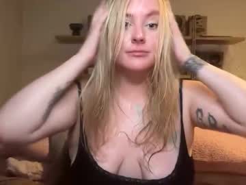 girl Live Porn On Cam with francis_digby