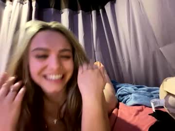 girl Live Porn On Cam with charismacharm