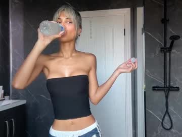 girl Live Porn On Cam with aniishaa