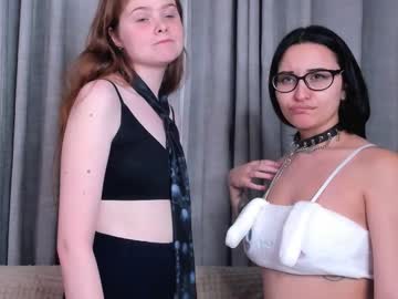 couple Live Porn On Cam with earleneclarkston