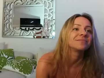 couple Live Porn On Cam with linda_luxe